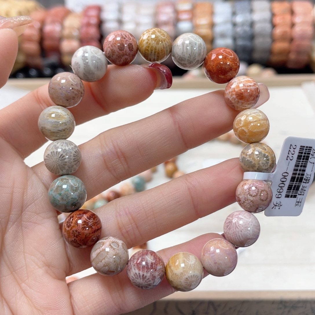 硅化珊瑚（珊瑚玉）手链未镶嵌月***?144