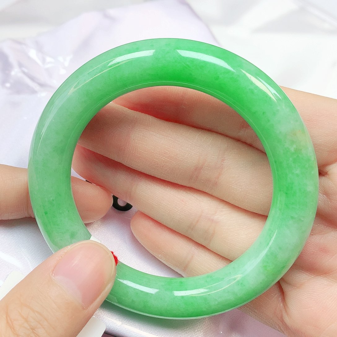 未镶嵌手镯翡翠抖音085