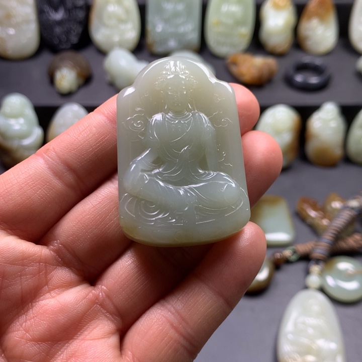 和田玉（糖玉）颈饰未镶嵌