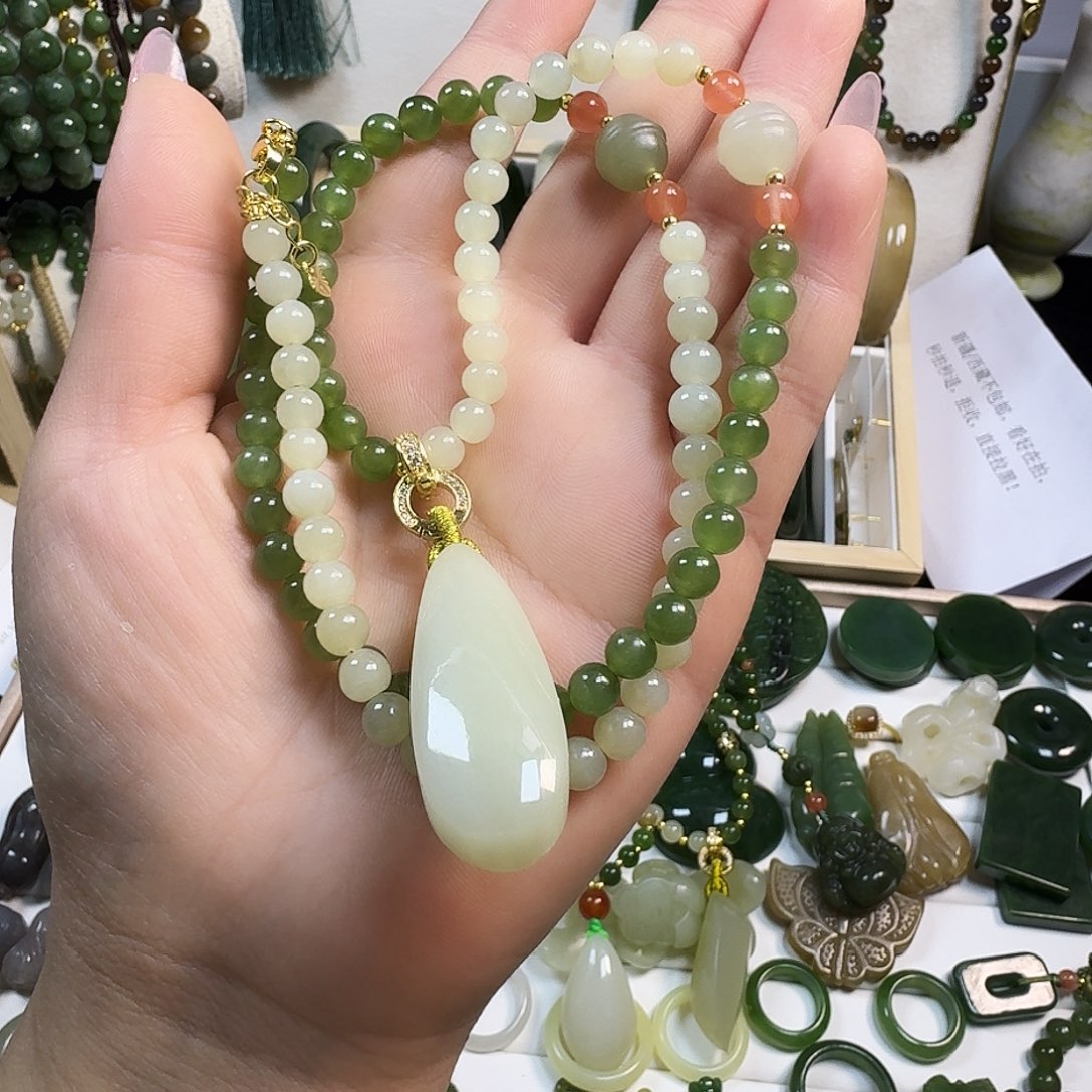 原***你和田玉（碧玉）未镶嵌颈饰