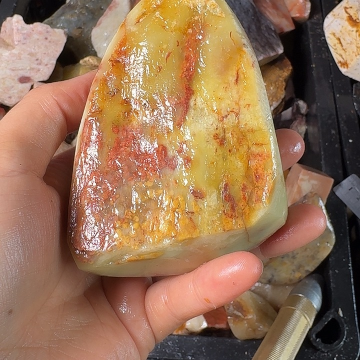 猪***e寿山石寿山石的颜色