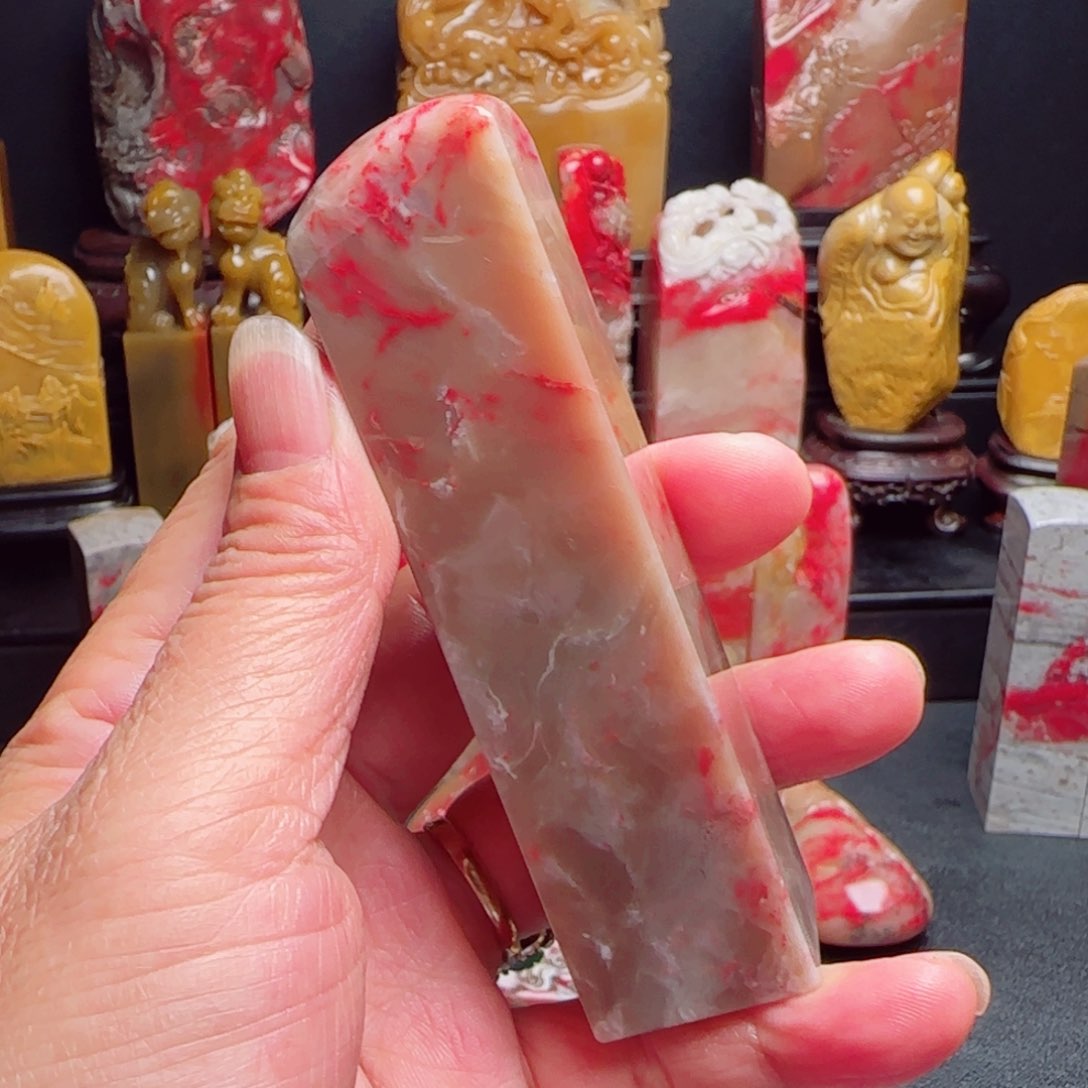 昌化石昌化鸡血石