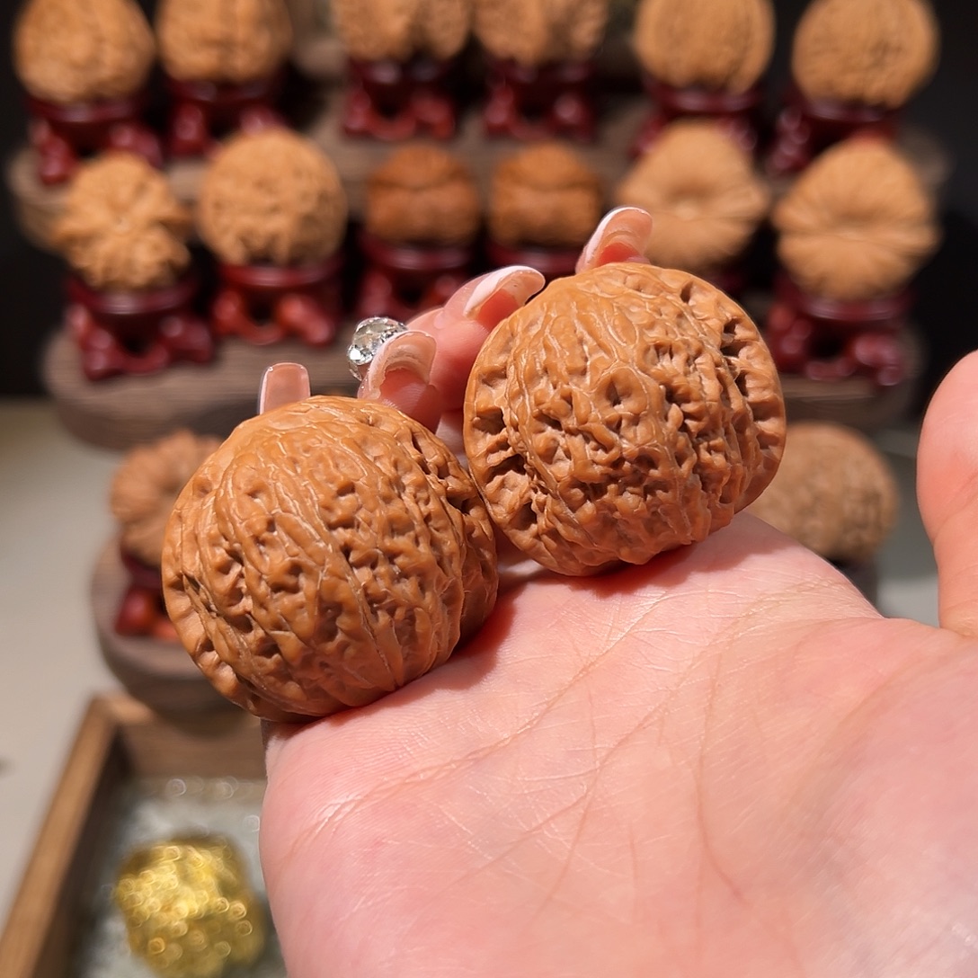 文玩核桃把件铁锤