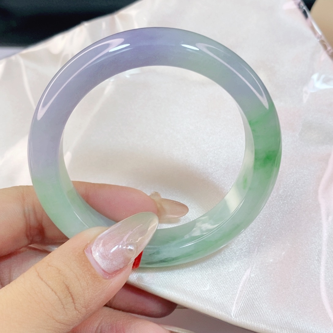 翡翠手镯未镶嵌小****爱54圈