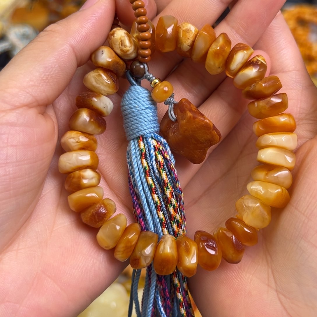 未镶嵌蜜蜡裸石蜜蜡