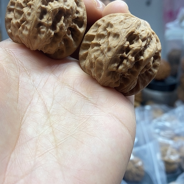 文玩核桃把件38.5野狼蜡皮小众
