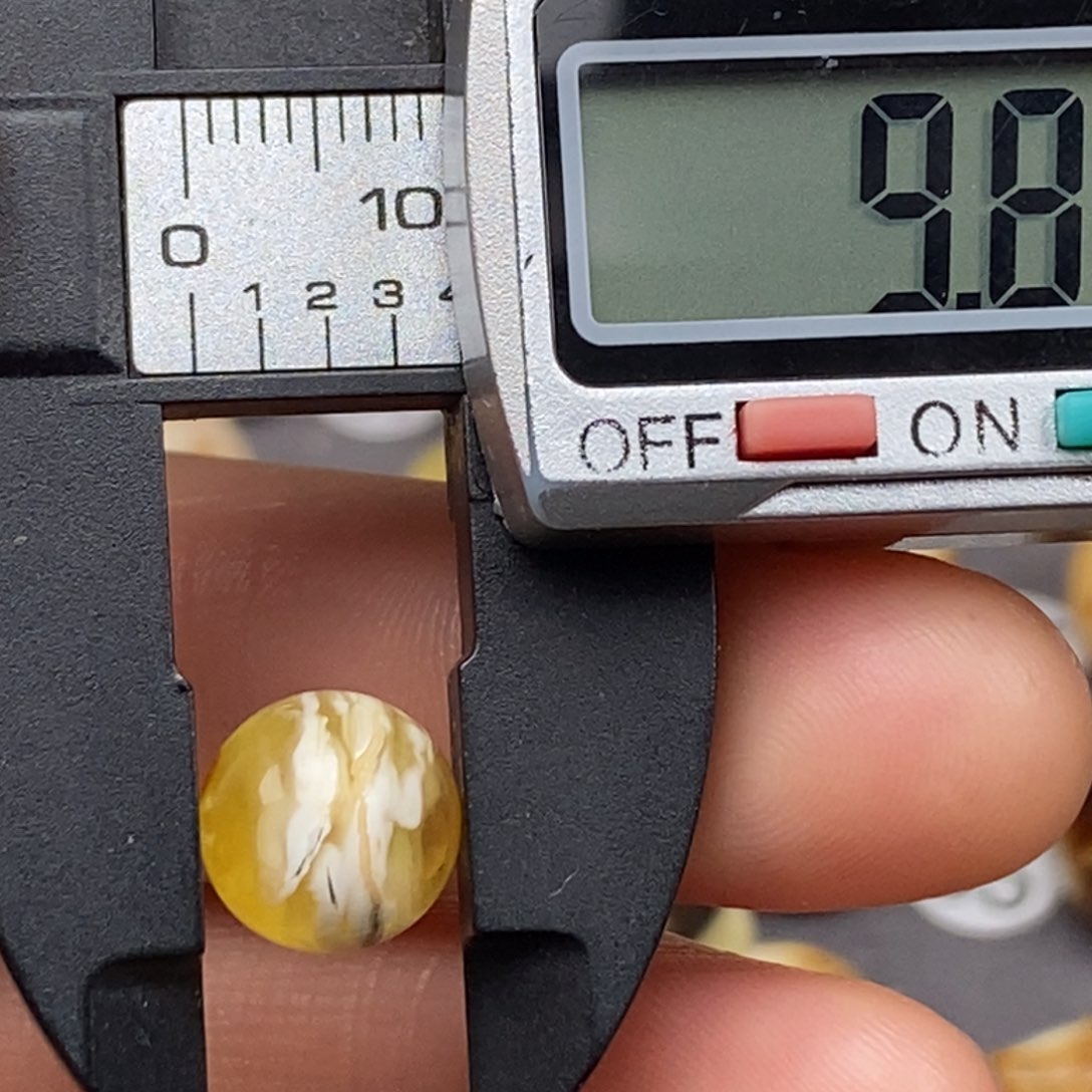 蜜蜡珠宝奇石未镶嵌