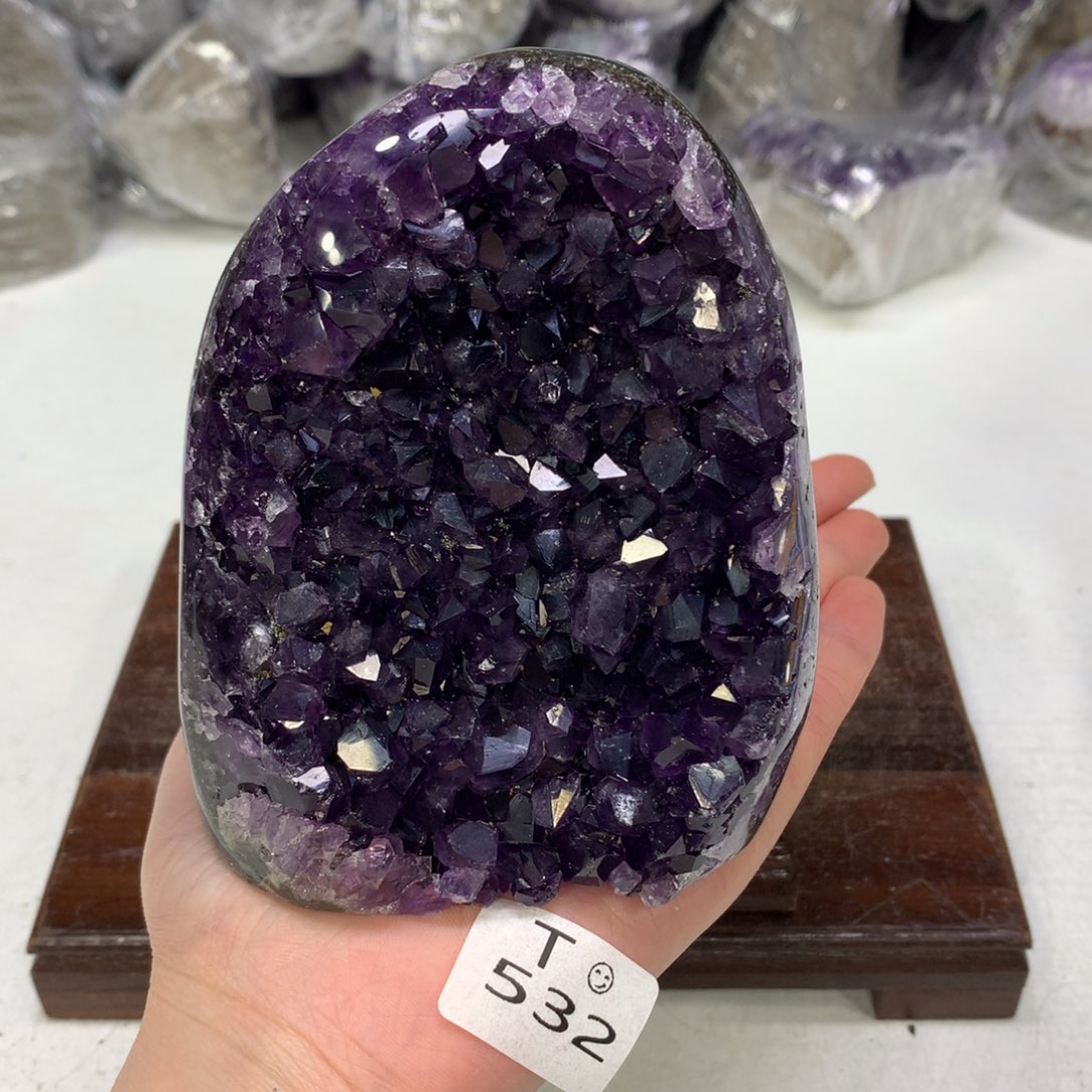 紫晶摆件未镶嵌水晶