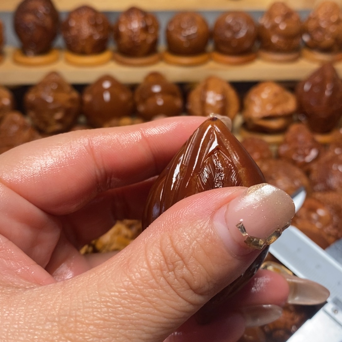 【闪购商品】橄榄核吊坠?*?纯手工四面