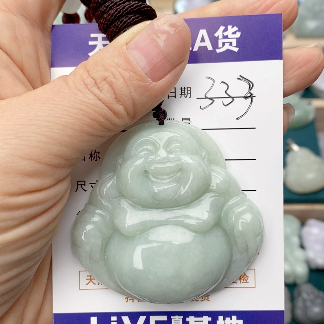 翡翠颈饰未镶嵌佛公