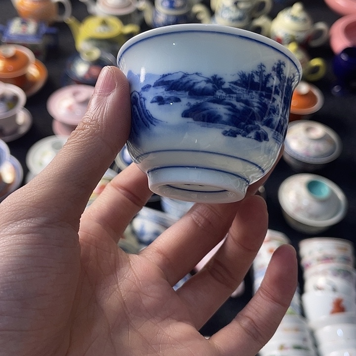 瓷片今天爱吃大米饭