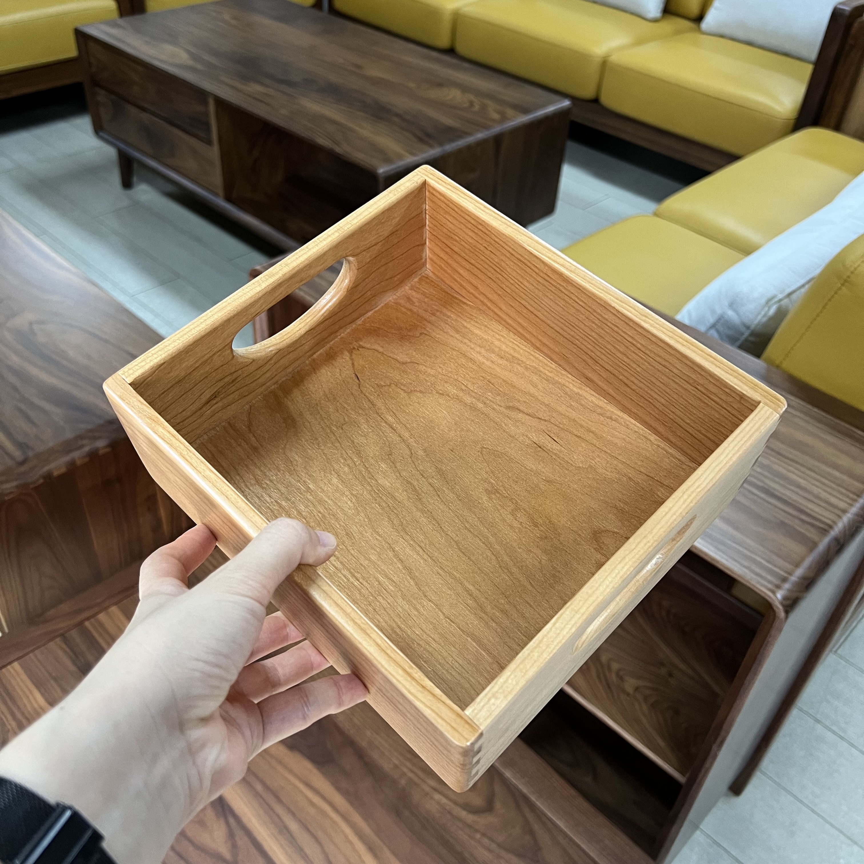 （小巧型托盘）园丰店 北美红樱桃原木 透明漆 四方盒21*23*8高