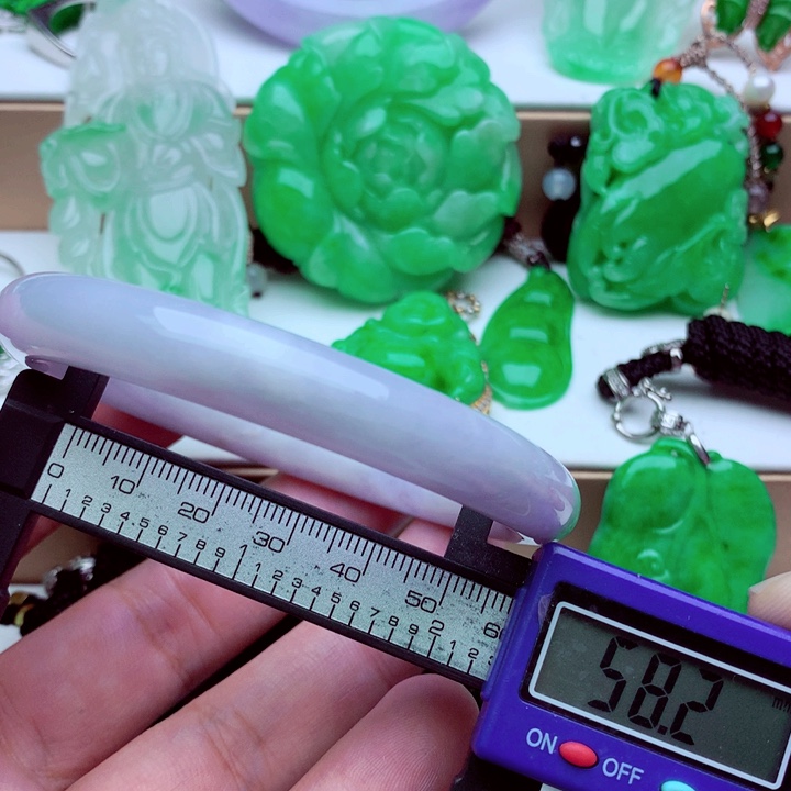 未镶嵌手镯翡翠手…