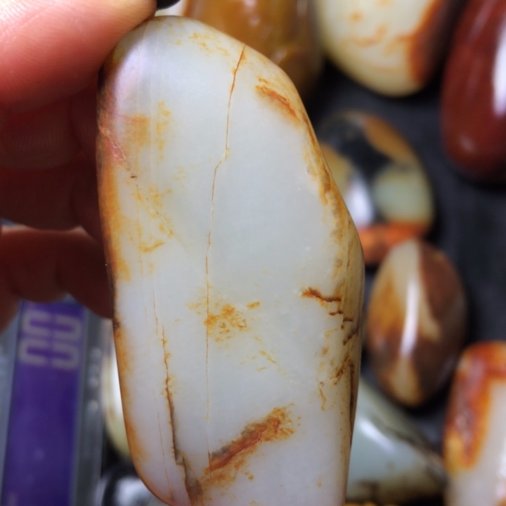 和田玉未镶嵌珠宝奇石