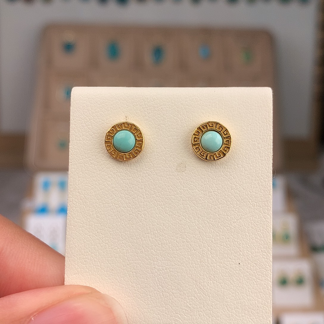 绿松石未镶嵌耳饰