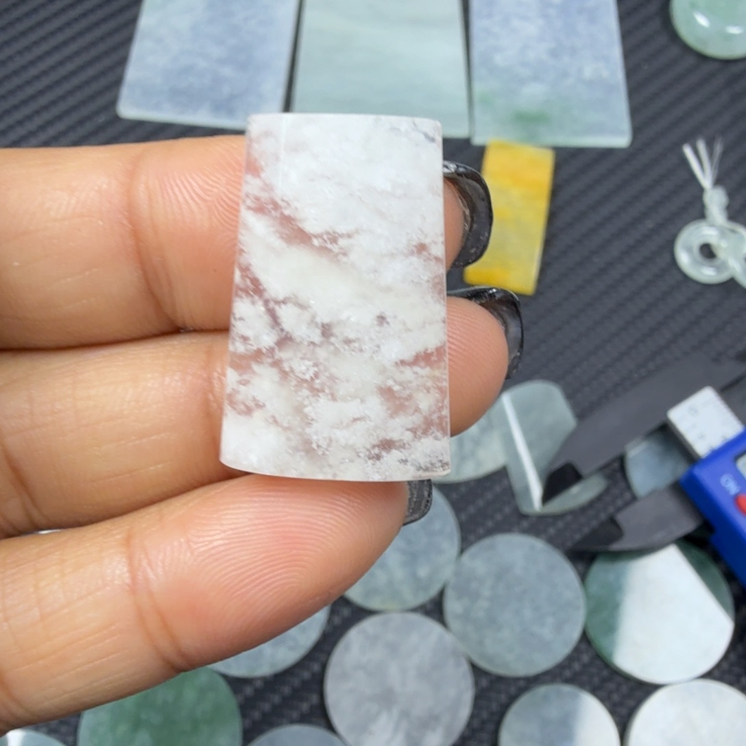 翡翠颈饰未镶嵌随**杨天然缅甸a货翡翠