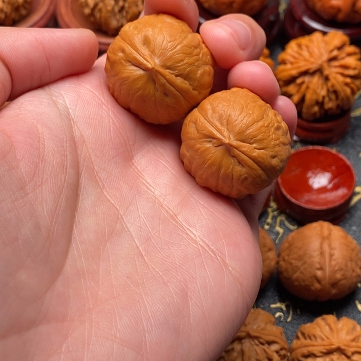 皮***李文玩核桃吊坠小金蟾