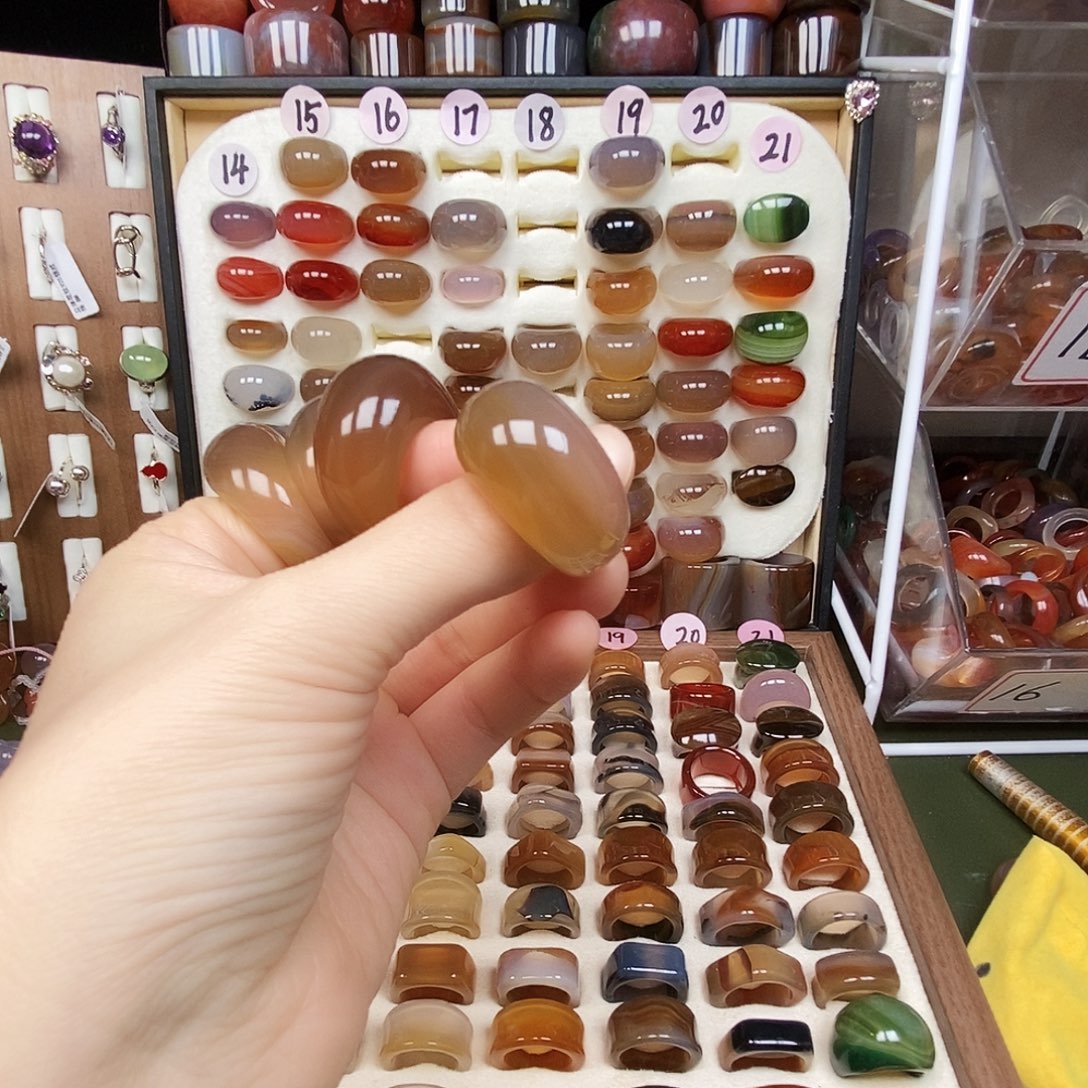 啦***哒玛瑙/玉髓未镶嵌戒指