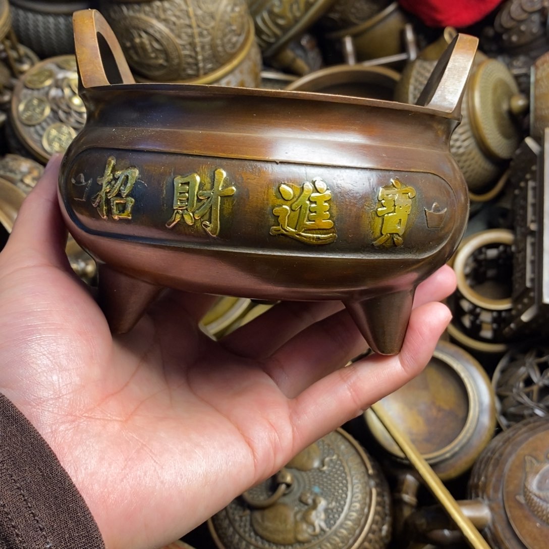 精美铜器做工精良