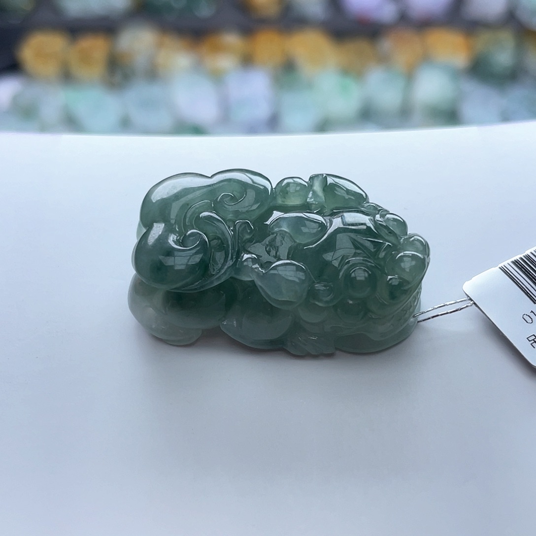 翡翠颈饰未镶嵌貔貅