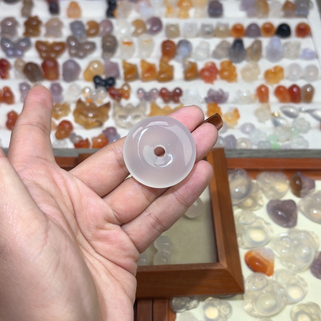 玛瑙/玉髓颈饰未镶嵌梧*丶