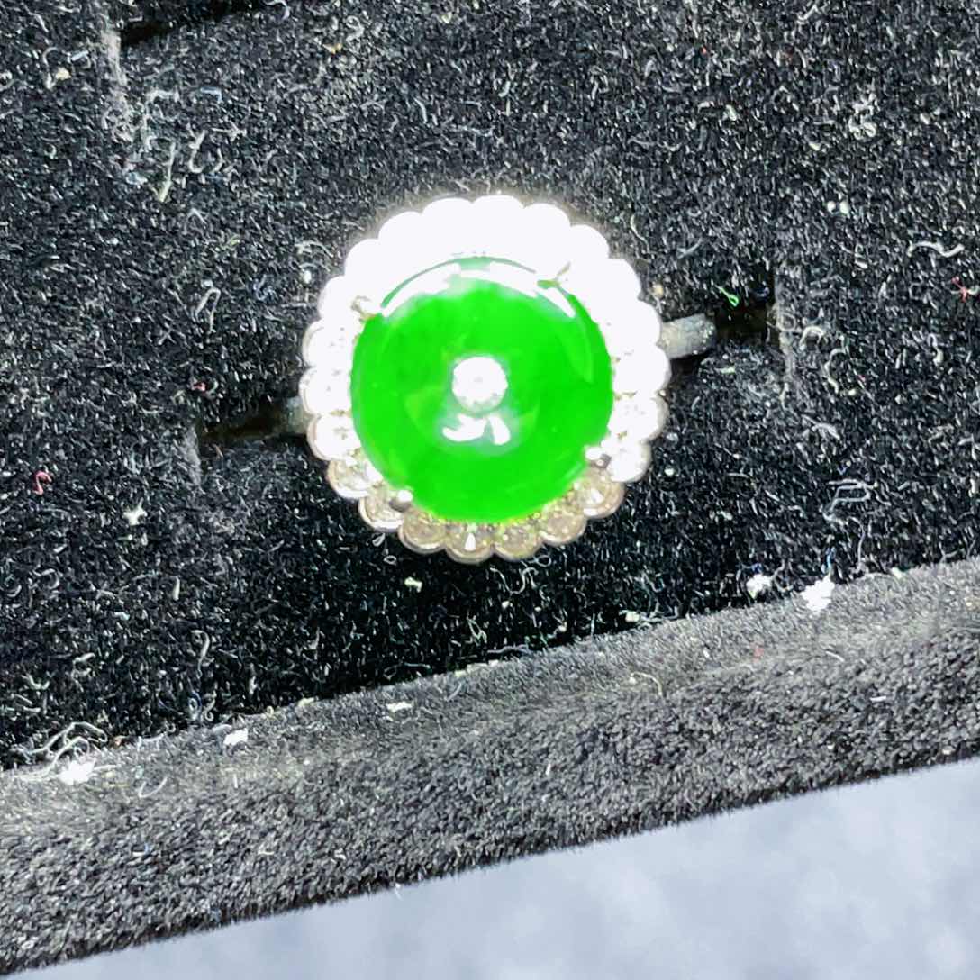 翡翠颈饰未镶嵌48，