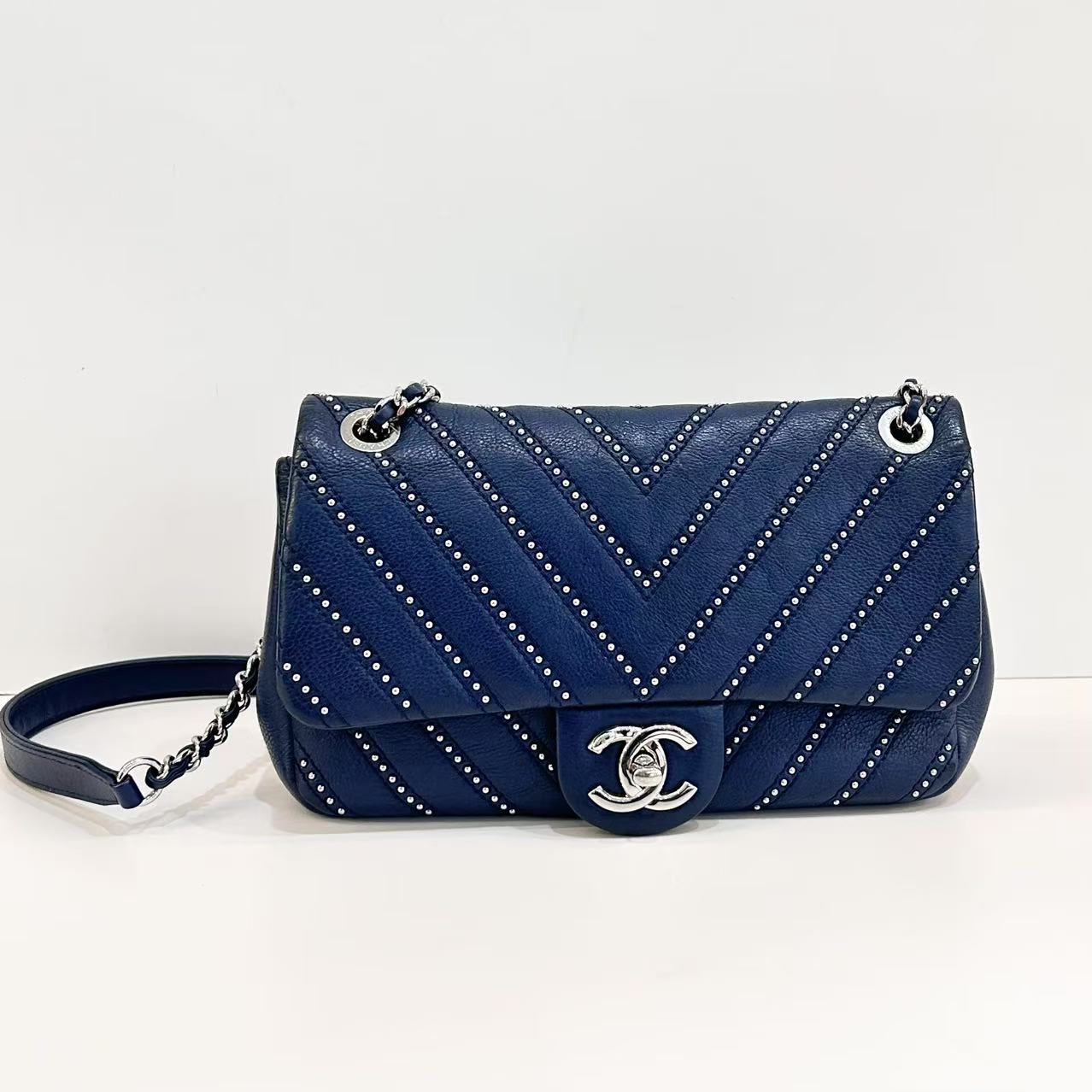 95新 Chanel/香奈儿 7姐专场/铆钉V纹CF大mini