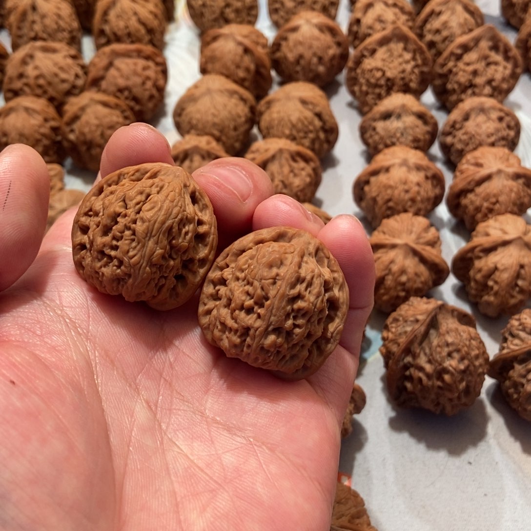 文玩核桃吊坠C****i南疆手捻