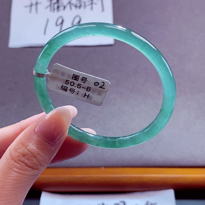 翡翠未镶嵌手镯翡翠手镯7