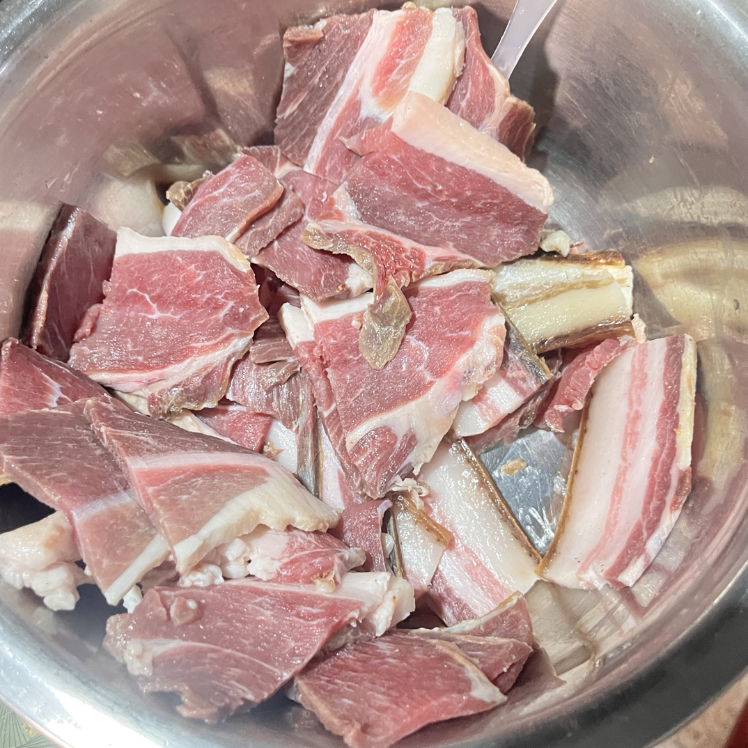 特产火腿脚金钱肘风干猪肉腊味非烟熏传统古法腌制