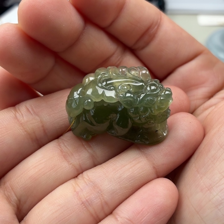 翡翠未镶嵌颈饰天然翡翠a货