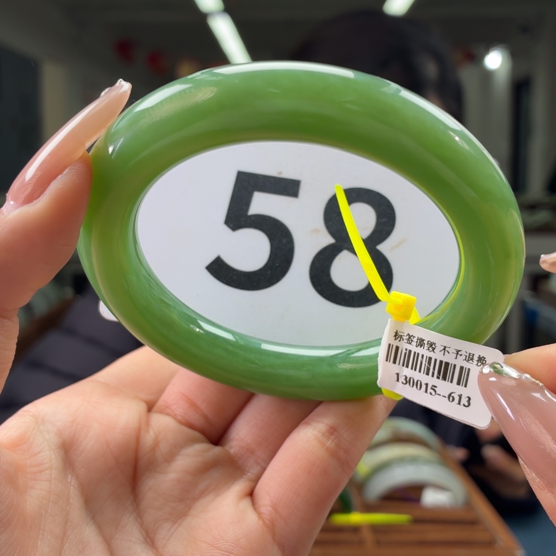 和田玉未镶嵌手镯58 59