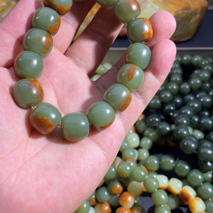 透闪石质玉手串未镶嵌蓝*