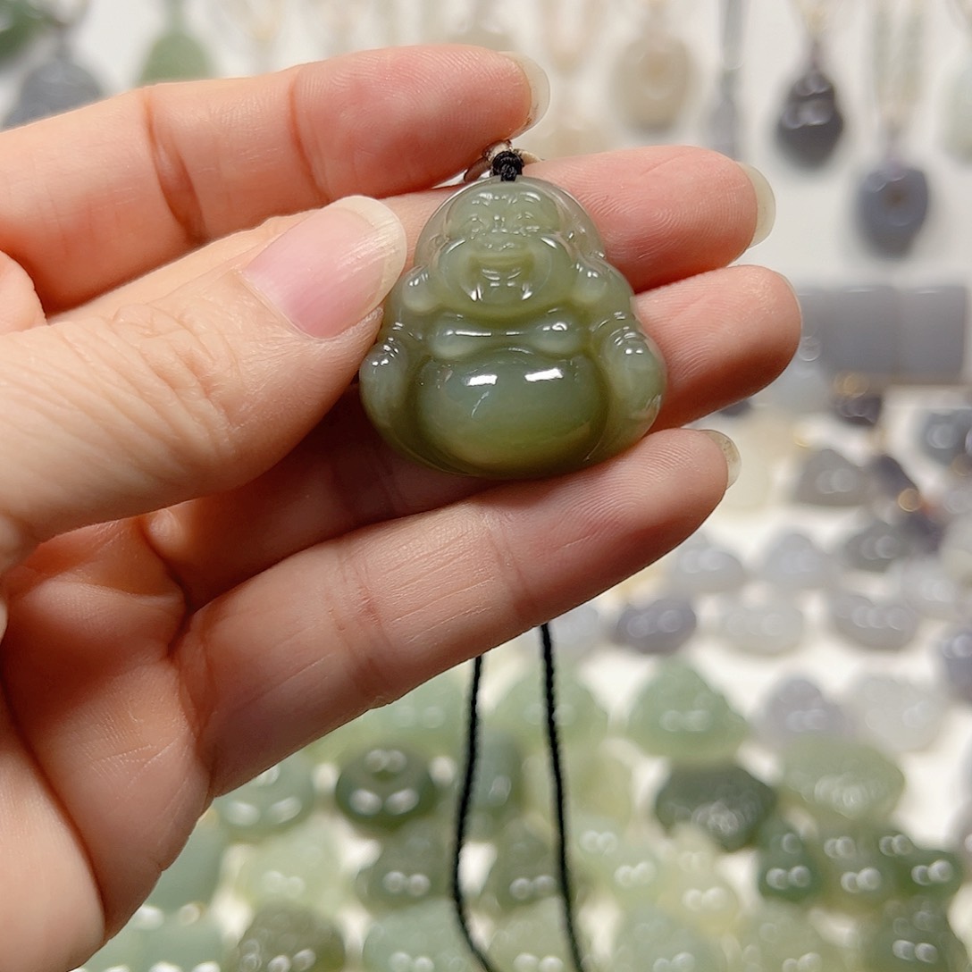 颈饰未镶嵌和田玉咿****呀