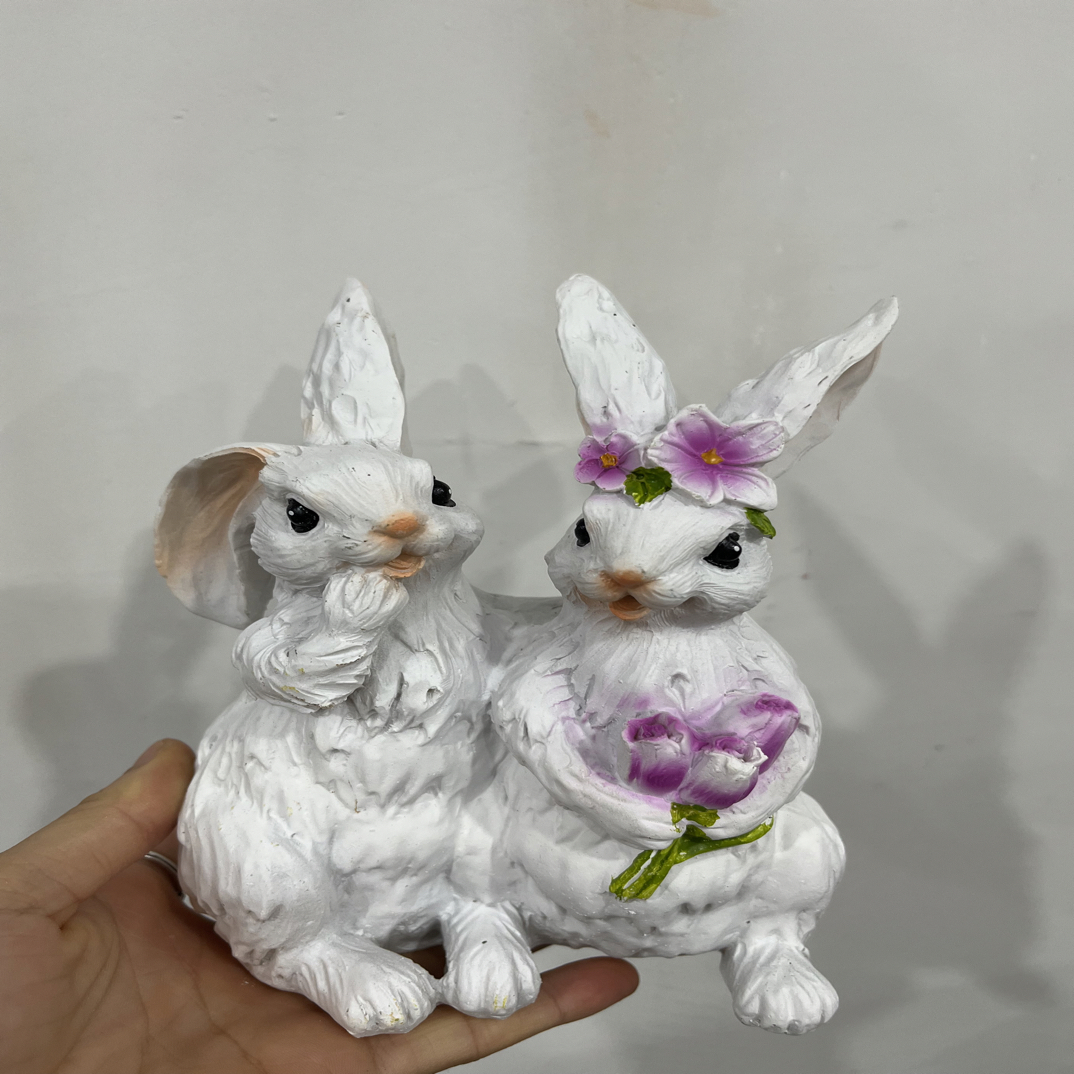 树脂可爱兔子一对抱抱兔桌面装饰工艺品摆件