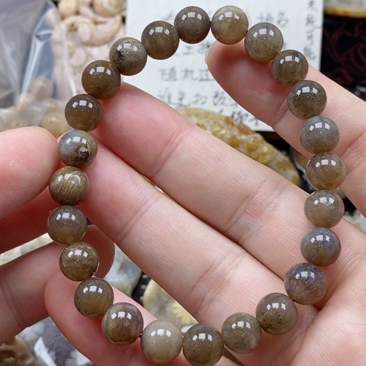 硅化珊瑚（珊瑚玉）颈饰未镶嵌