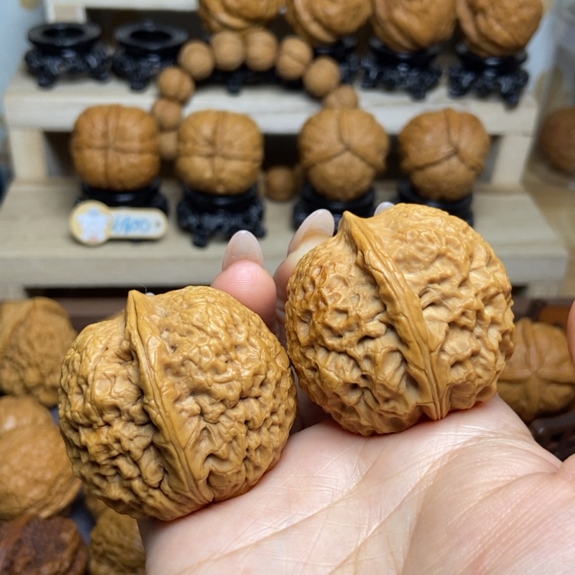 【闪购商品】桃核吊坠9…………44mm