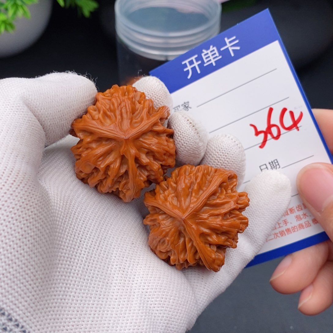 文玩核桃把件40三棱364