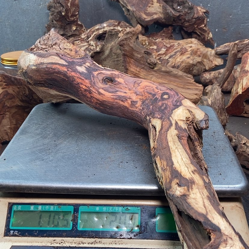 【闪购商品】黄花梨/降香黄檀顺**然