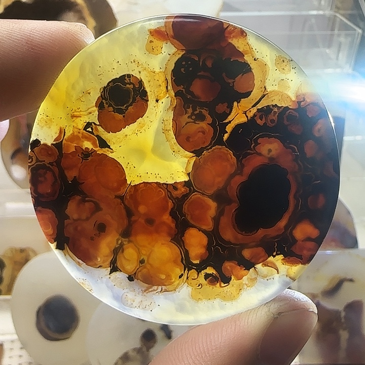 玛瑙/玉髓未镶嵌珠宝奇石