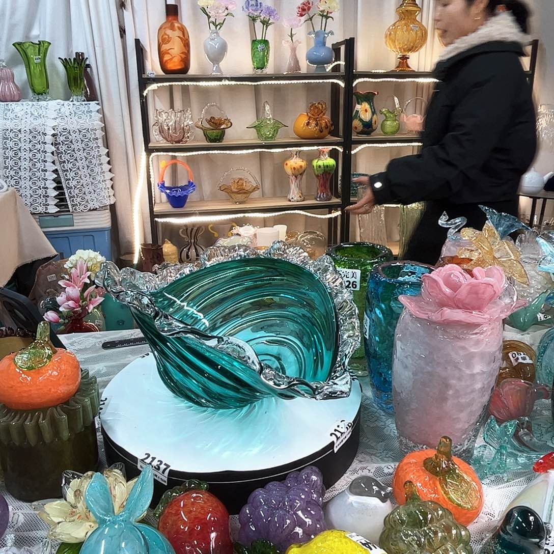 果斗家悅美居琉璃摆件