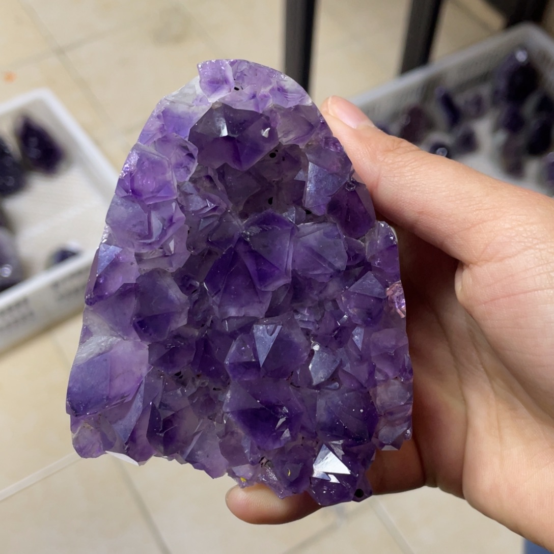 紫晶大型摆件（非配饰）未镶嵌