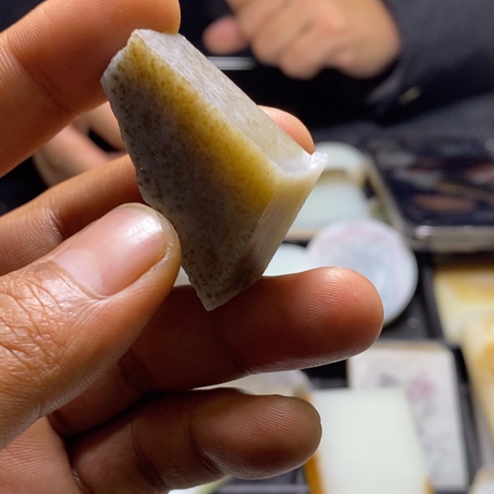 青***栀定制和田玉未镶嵌挂件