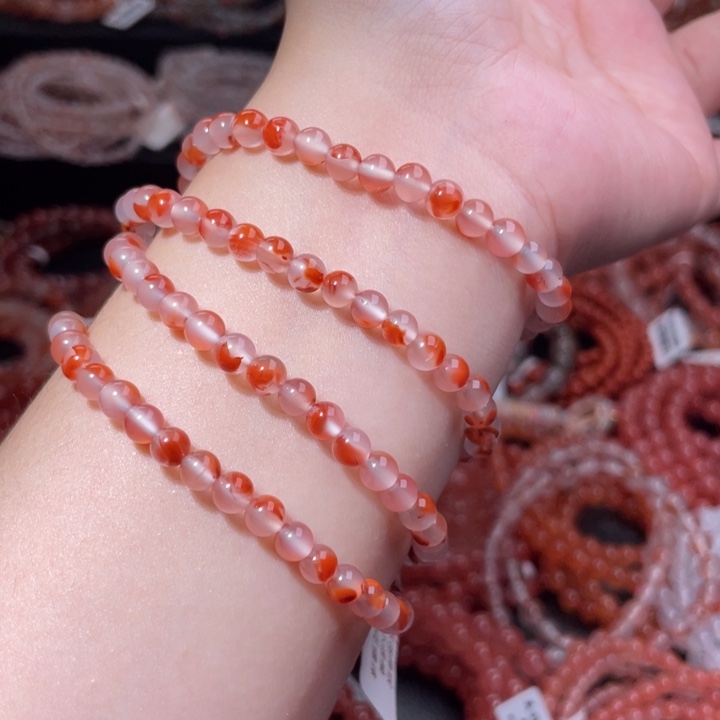 南红玛瑙未镶嵌配饰手串5咪白底飘花450