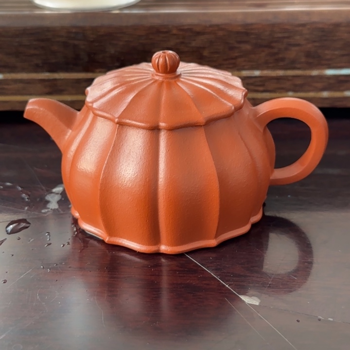 紫砂茶壶密密麻麻