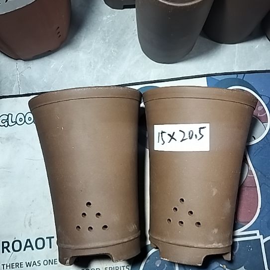 紫砂新品两个瑕疵