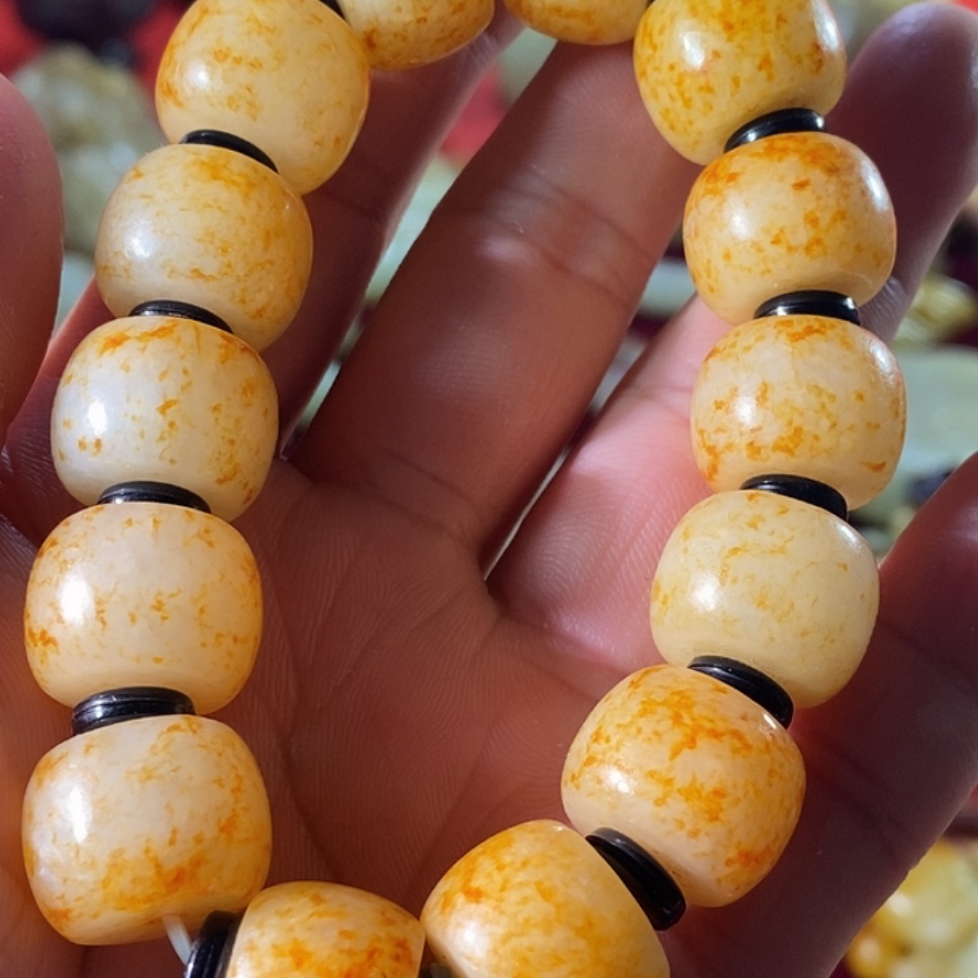 古***轩和田玉（糖玉）未镶嵌挂件