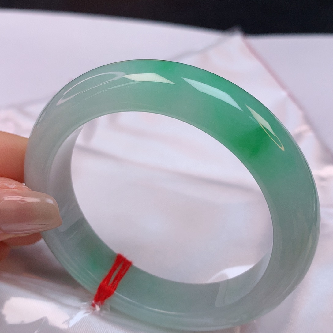 【闪购商品】翡翠手镯未镶嵌50+翡翠手镯