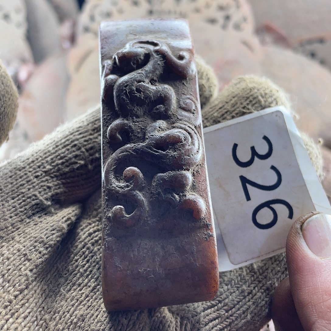 和田玉（糖玉）未镶嵌挂件