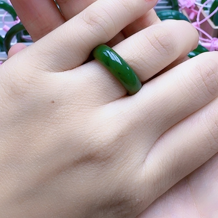 和田玉（碧玉）戒指未镶嵌